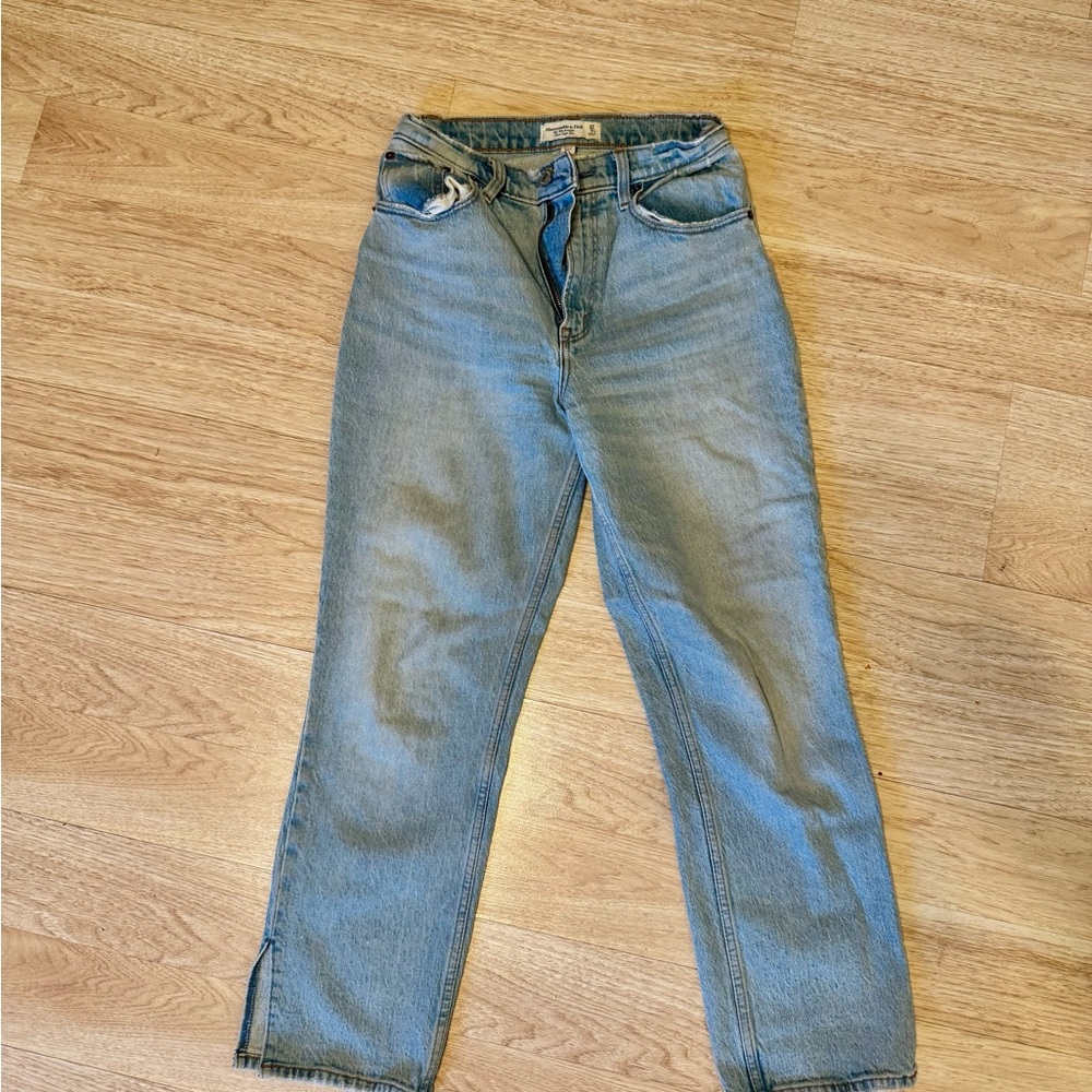 Abercrombie 90’s straight ultra high rise